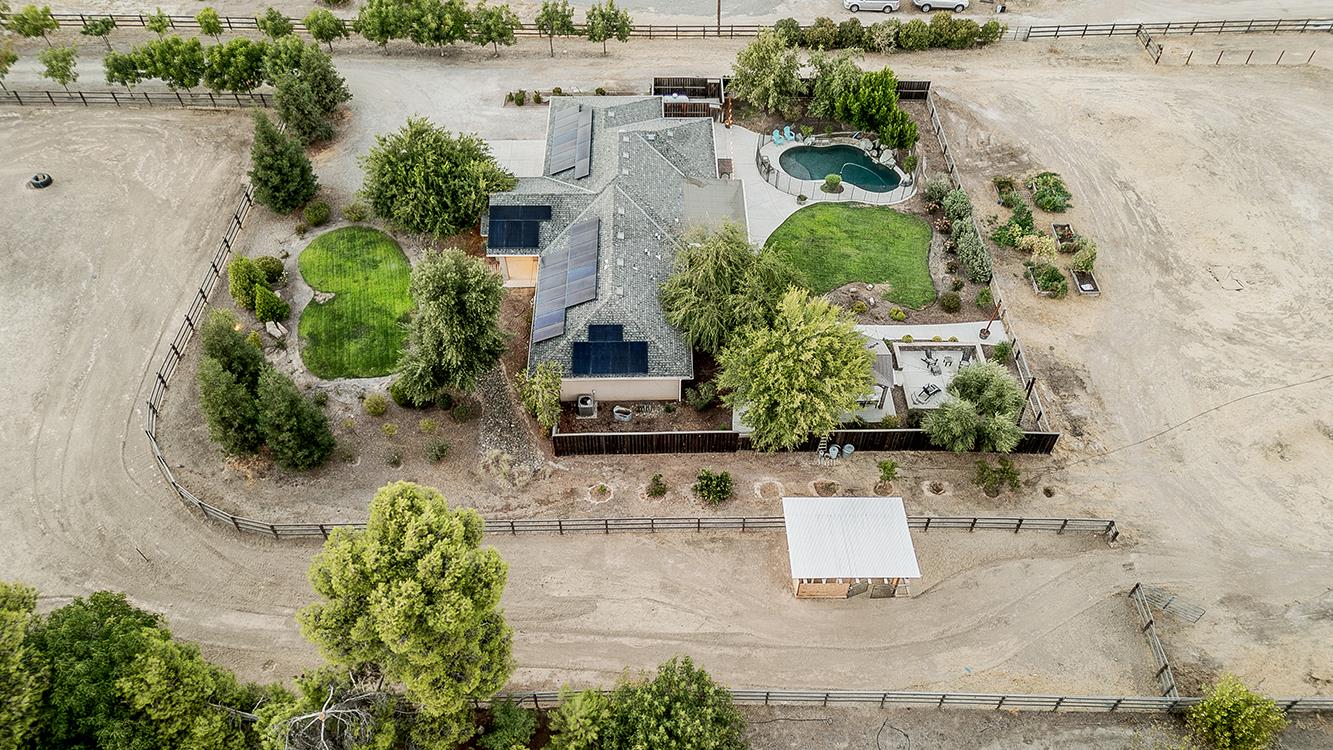 16099 Anaconda Rd, Madera, CA 93636