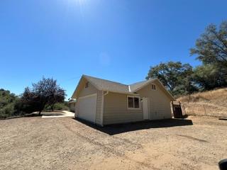 50294 Chuckwagon Rd, Yokuts Valley, CA 93675