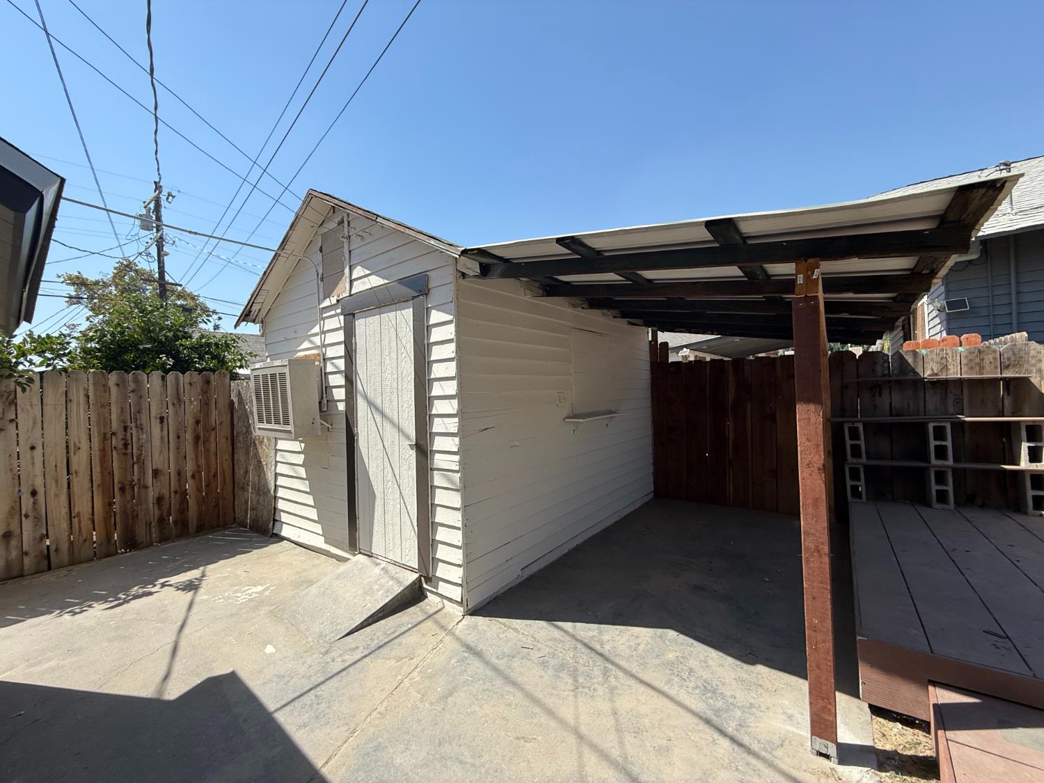 1929 E Grant Ave, Fresno, CA 93701
