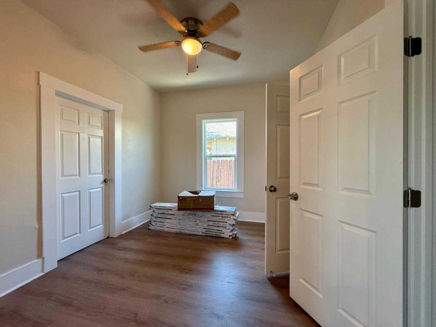 1929 E Grant Ave, Fresno, CA 93701