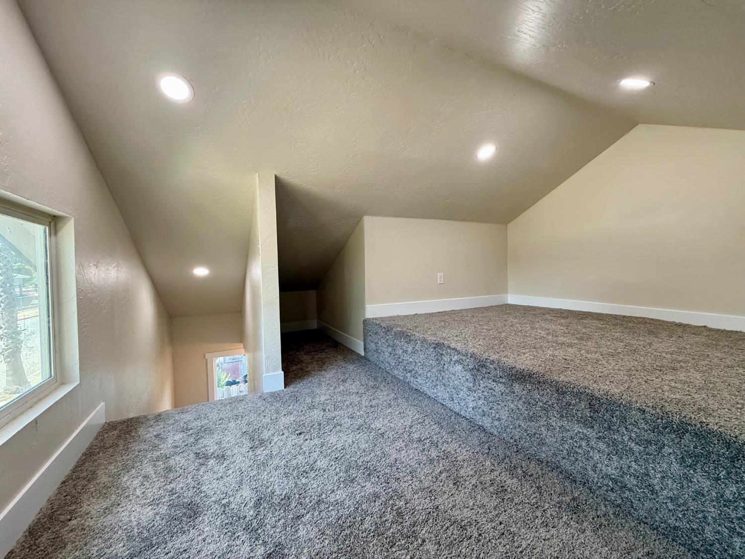 1929 E Grant Ave, Fresno, CA 93701