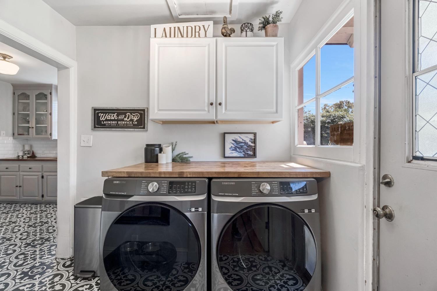366 E Olive Ave, Fresno, CA 93728