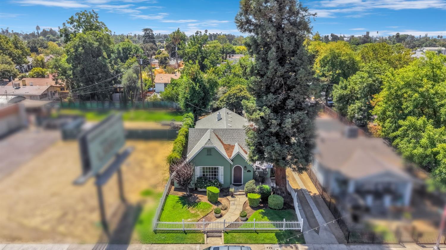 366 E Olive Ave, Fresno, CA 93728