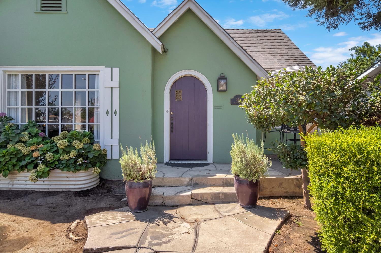 366 E Olive Ave, Fresno, CA 93728