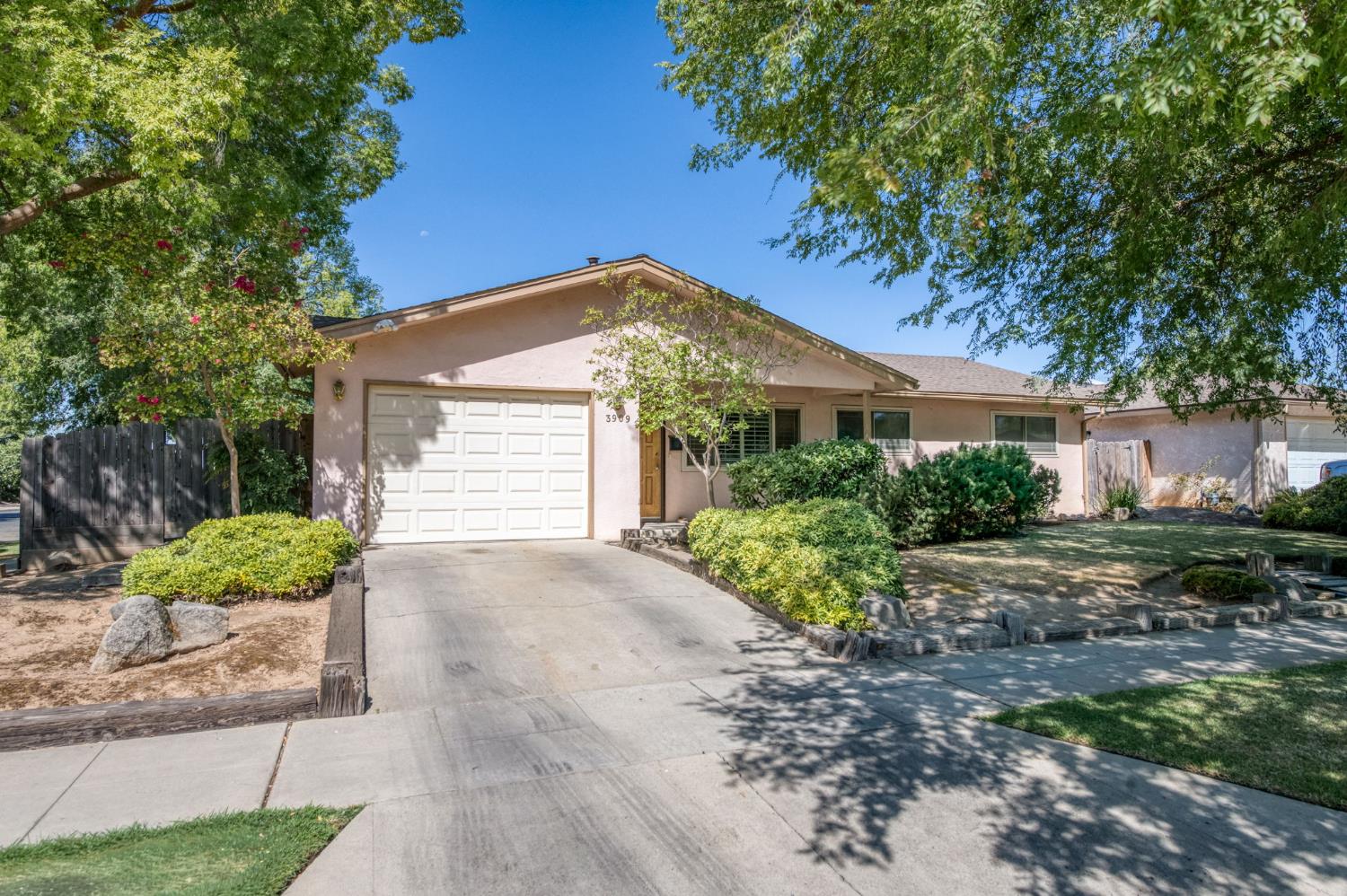 3909 N Cheryl Ave, Fresno, CA 93705