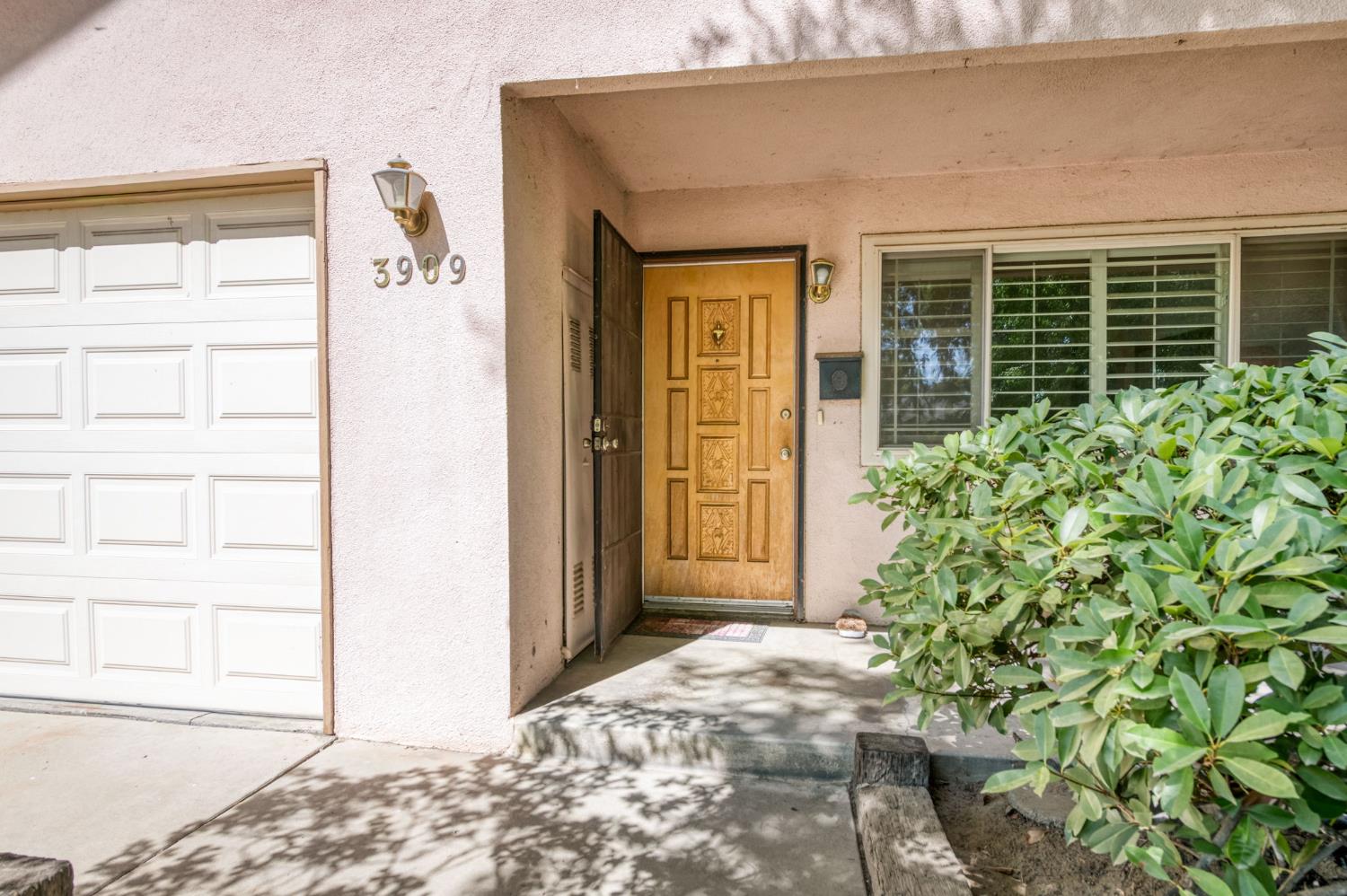 3909 N Cheryl Ave, Fresno, CA 93705