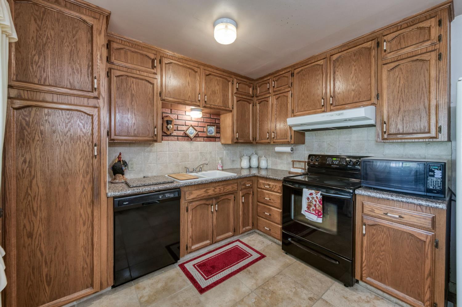 3909 N Cheryl Ave, Fresno, CA 93705