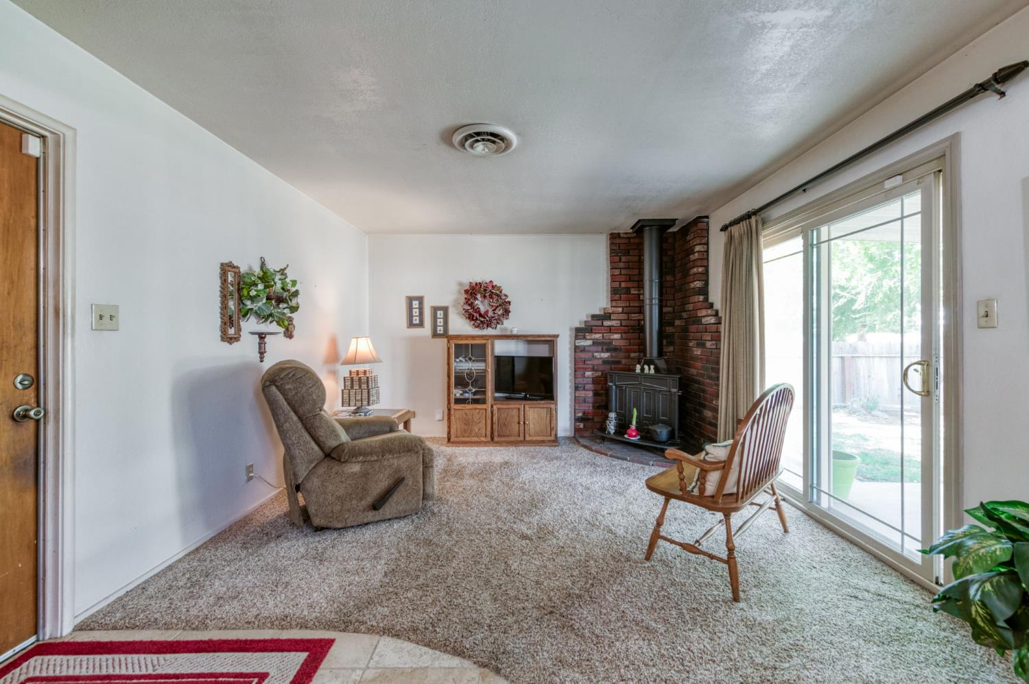 3909 N Cheryl Ave, Fresno, CA 93705