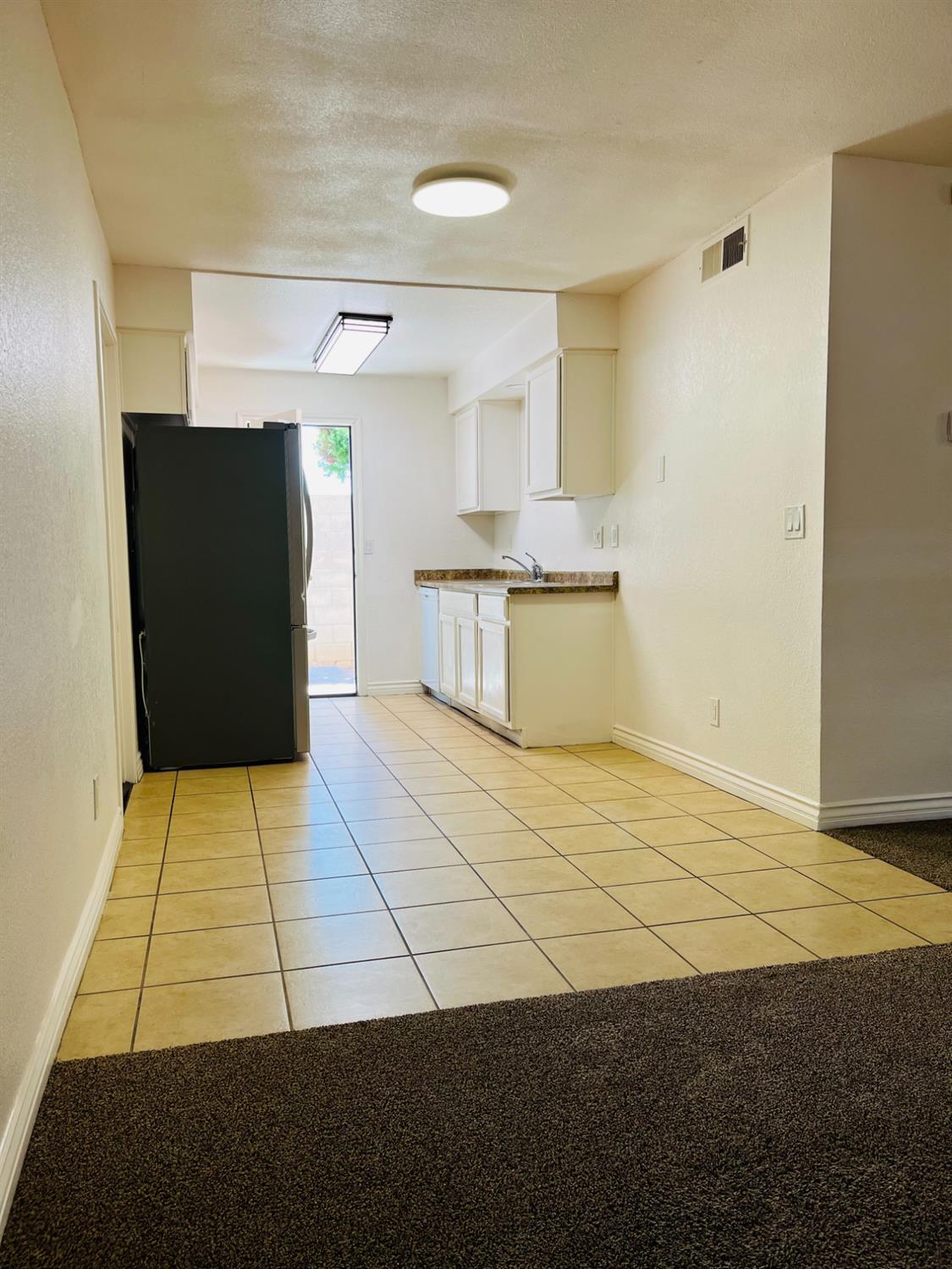 5145 E Lane Ave #114, Fresno, CA 93727