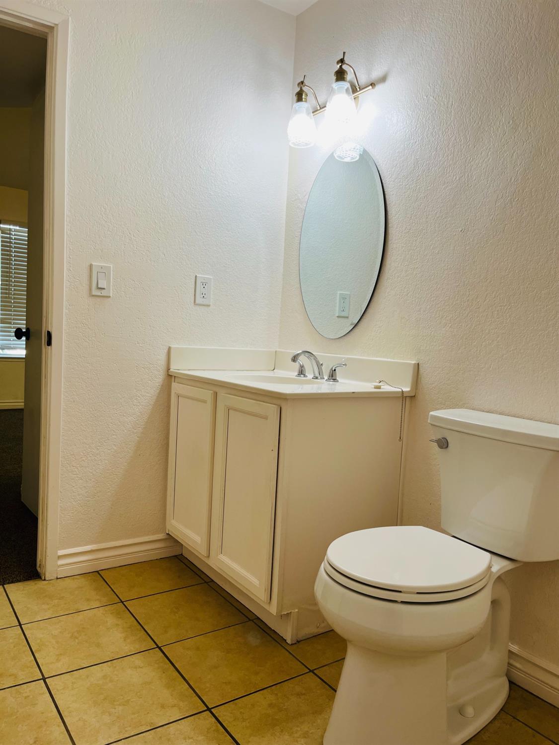 5145 E Lane Ave #114, Fresno, CA 93727
