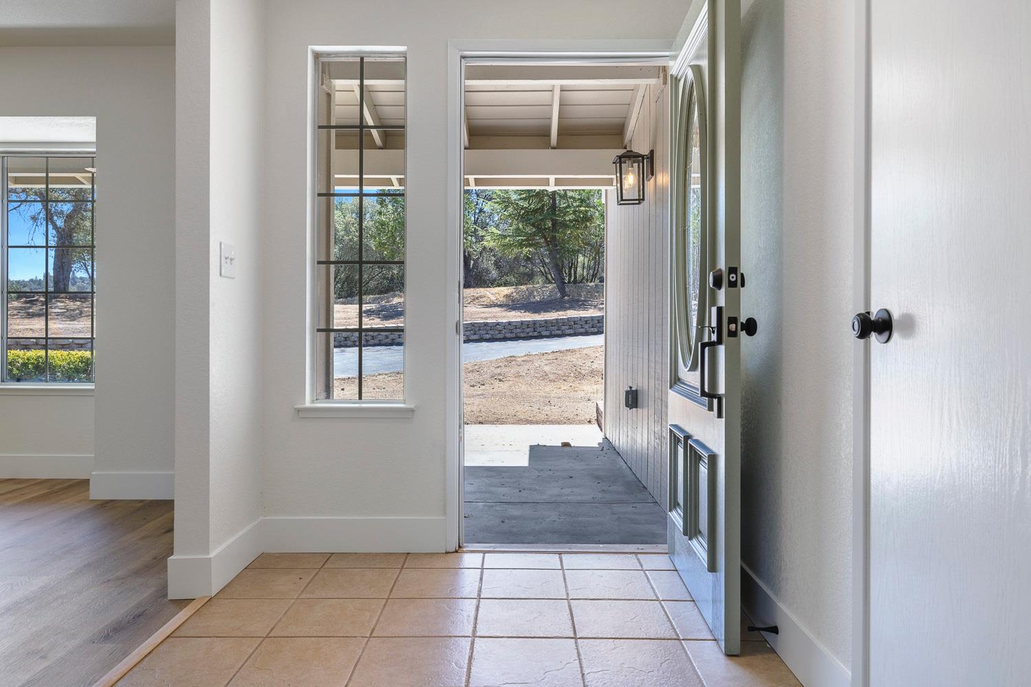 47555 Willow Pond Rd, Coarsegold, CA 93614