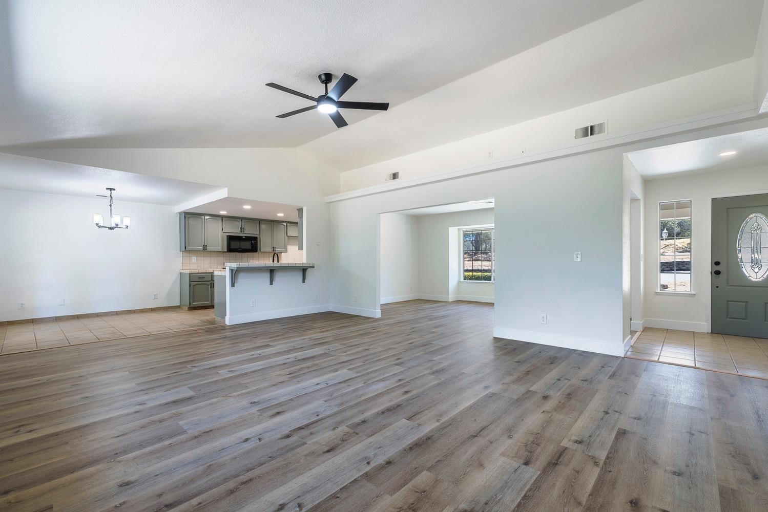 47555 Willow Pond Rd, Coarsegold, CA 93614