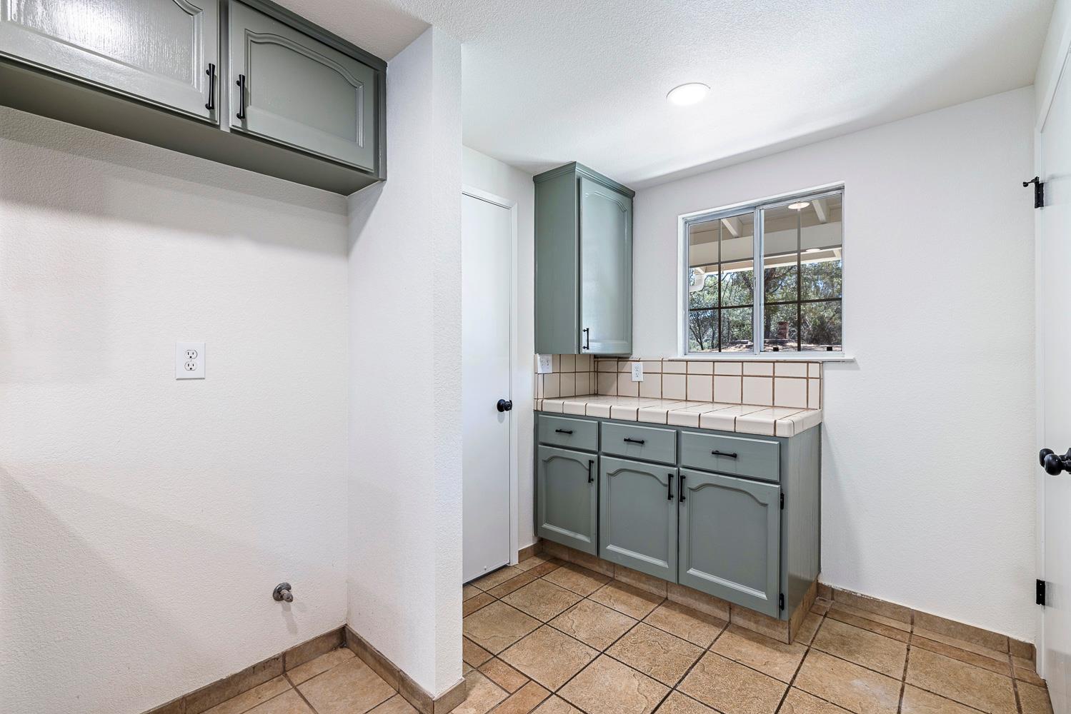 47555 Willow Pond Rd, Coarsegold, CA 93614
