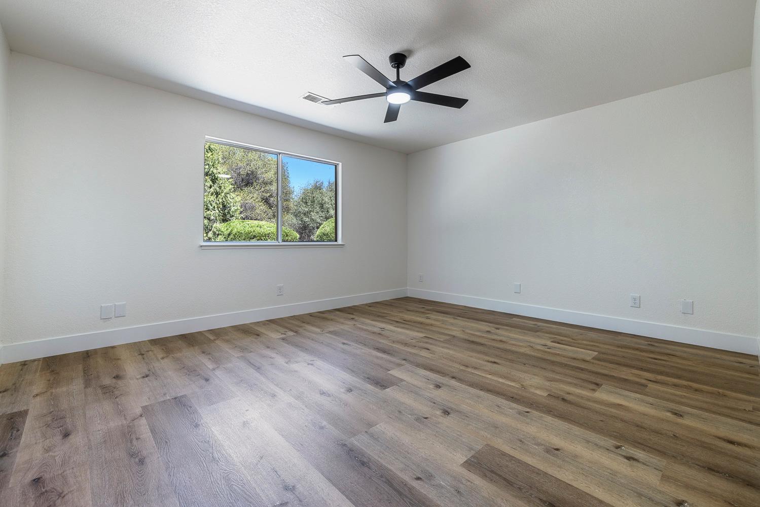 47555 Willow Pond Rd, Coarsegold, CA 93614