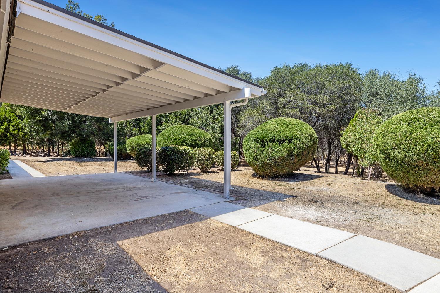 47555 Willow Pond Rd, Coarsegold, CA 93614