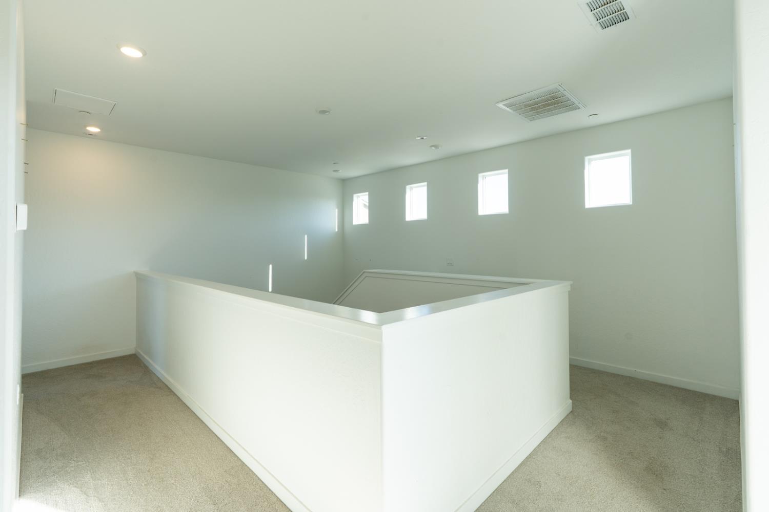 1240 Atlantica Dr S, Madera, CA 93636