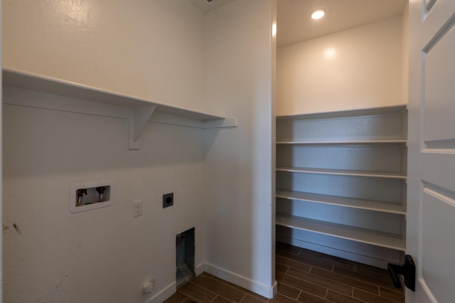 1240 Atlantica Dr S, Madera, CA 93636