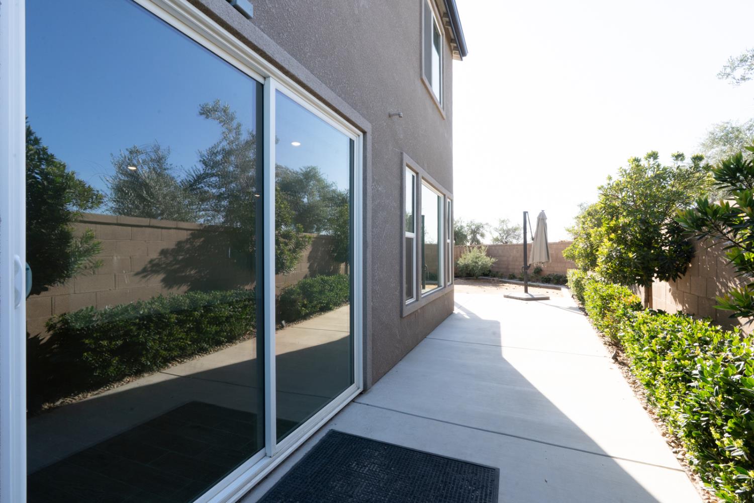 1240 Atlantica Dr S, Madera, CA 93636