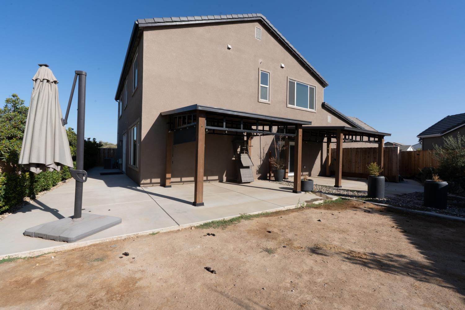 1240 Atlantica Dr S, Madera, CA 93636