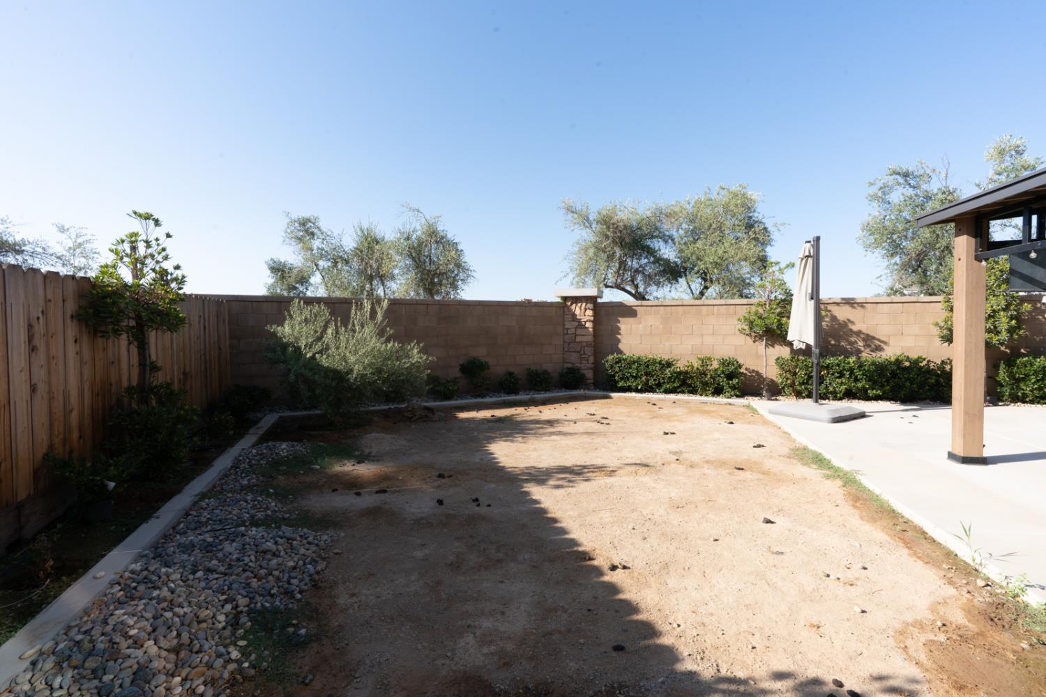 1240 Atlantica Dr S, Madera, CA 93636