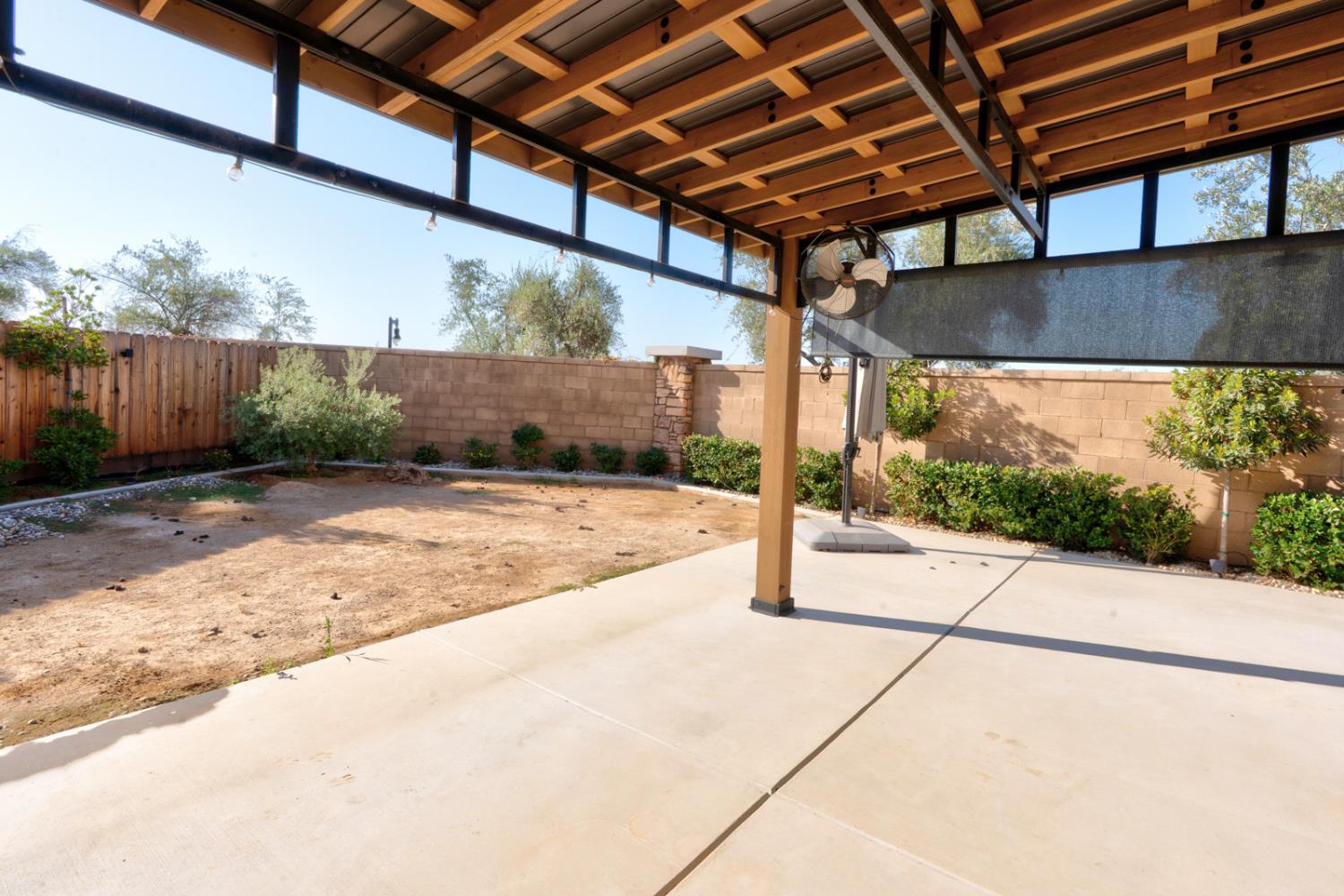 1240 Atlantica Dr S, Madera, CA 93636