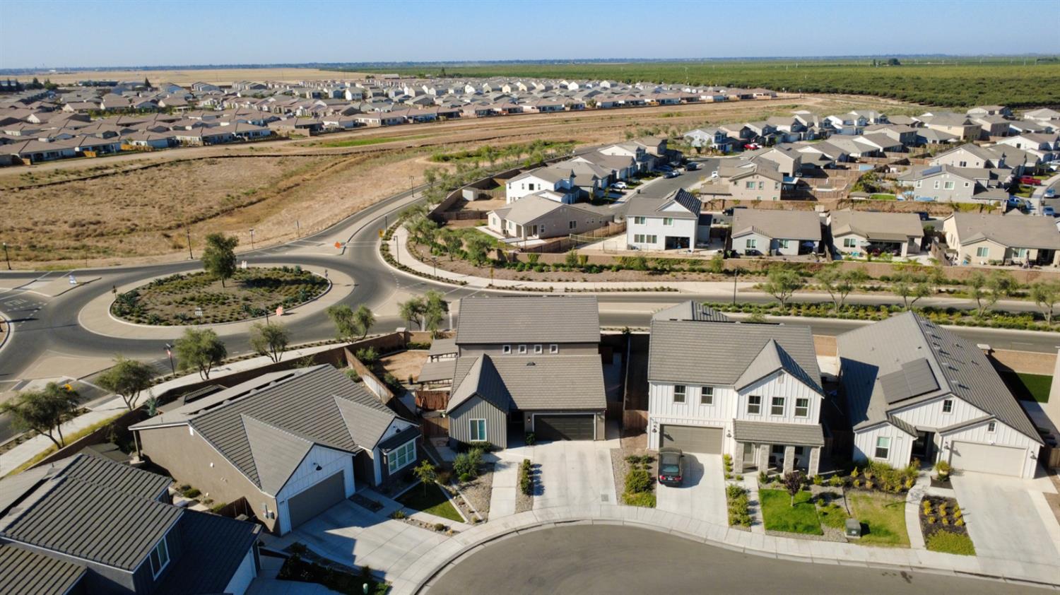 1240 Atlantica Dr S, Madera, CA 93636