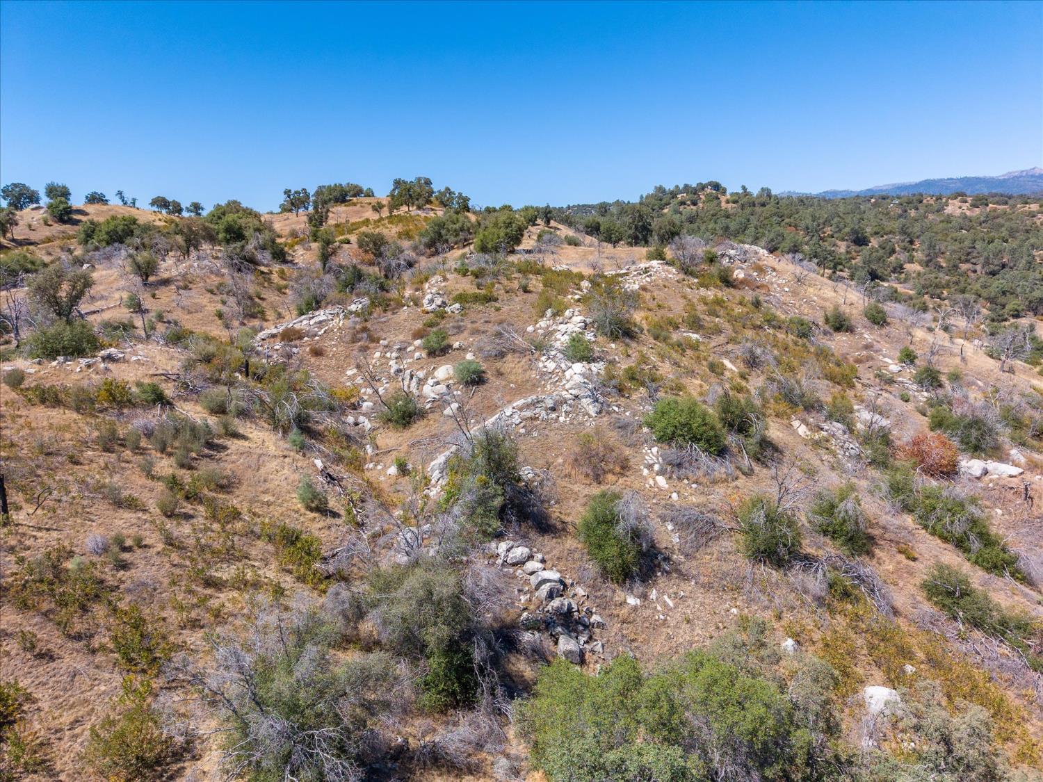 3831 Broncho Hollow Ln, Mariposa, CA 95338