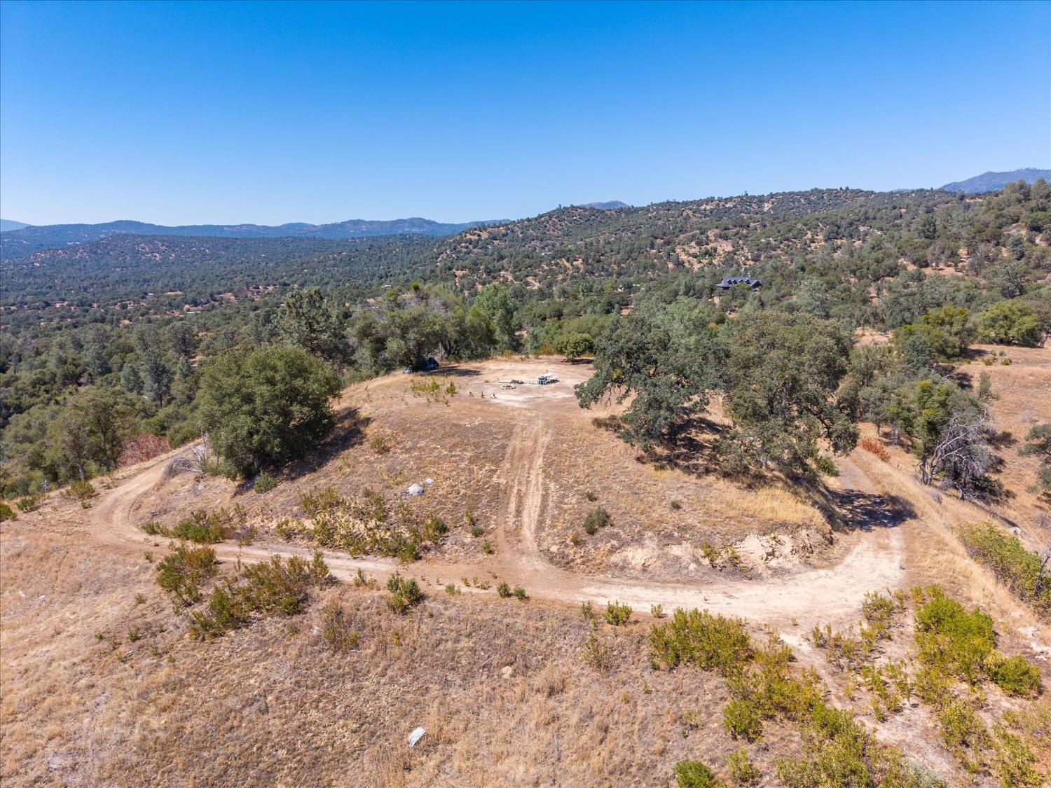 3831 Broncho Hollow Ln, Mariposa, CA 95338
