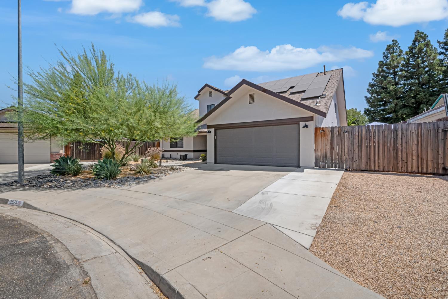 3575 Sunnyside Ave, Clovis, CA 93611