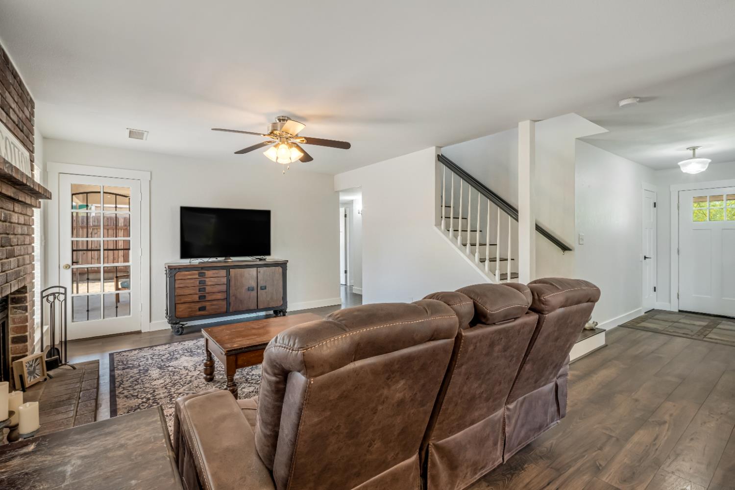 3575 Sunnyside Ave, Clovis, CA 93611