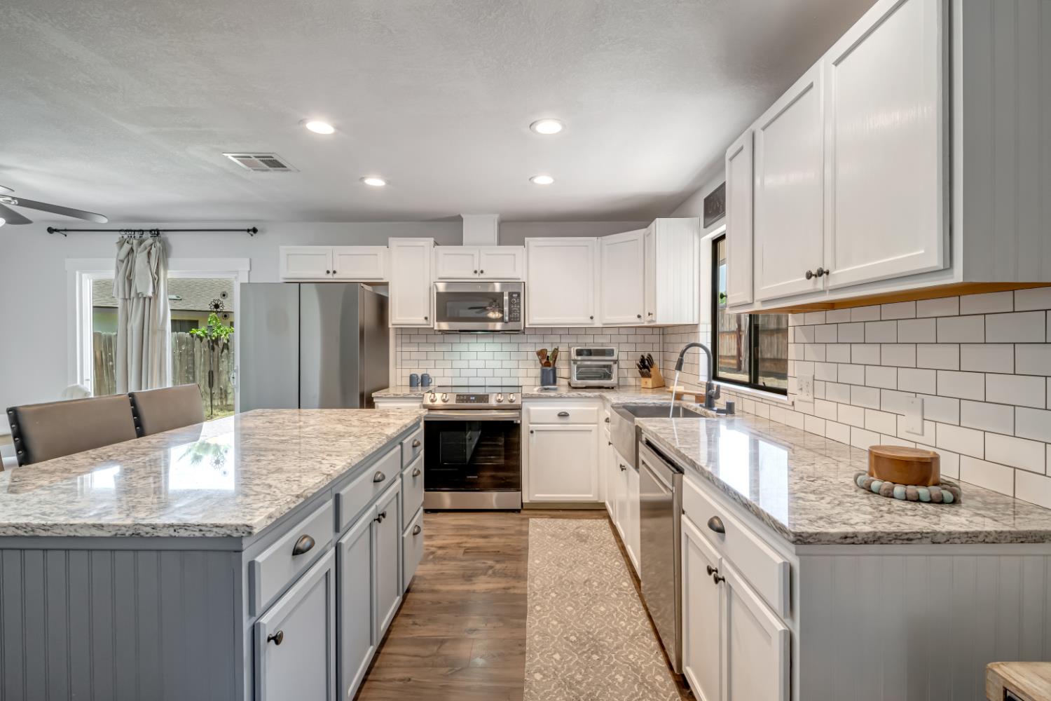 3575 Sunnyside Ave, Clovis, CA 93611