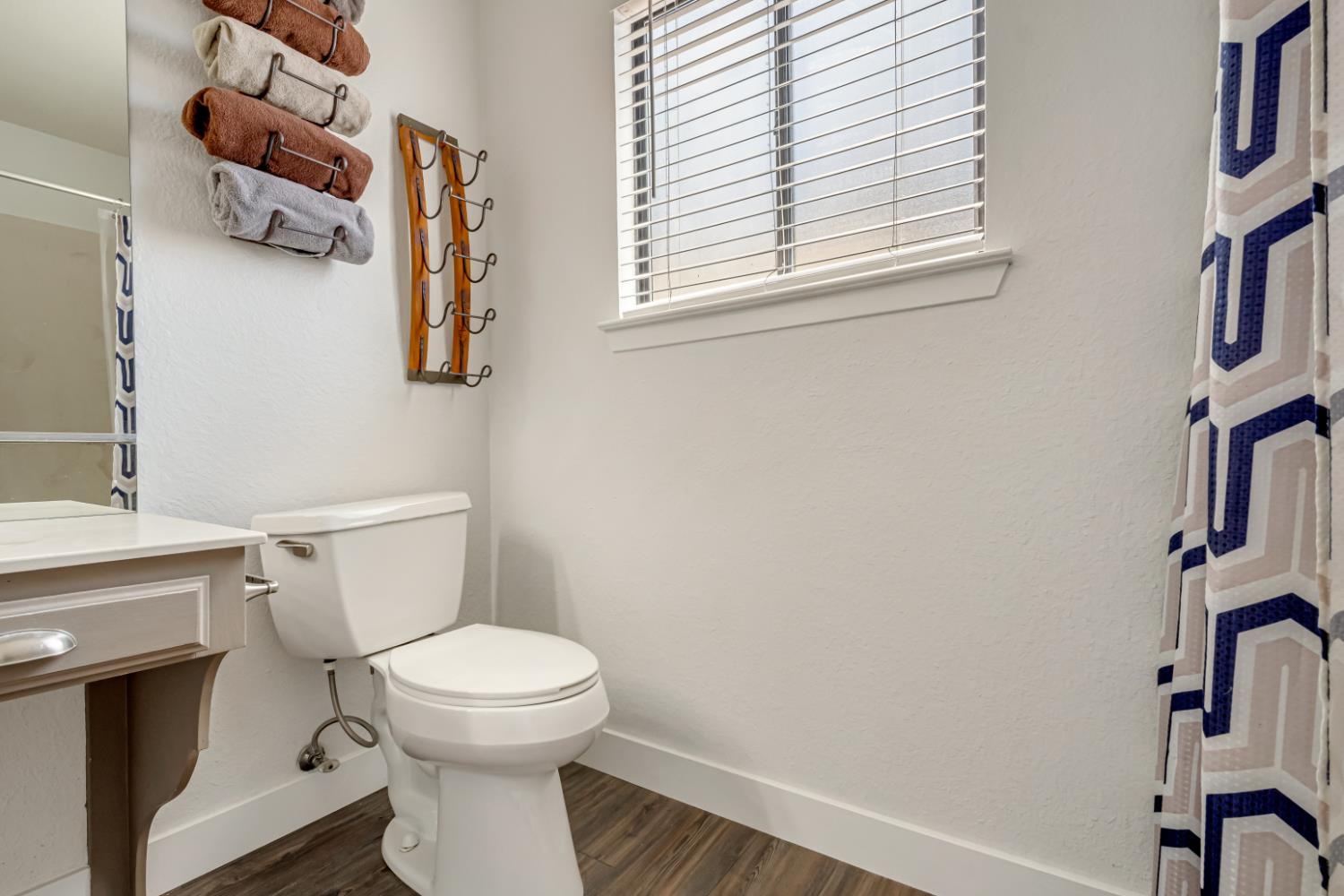 3575 Sunnyside Ave, Clovis, CA 93611