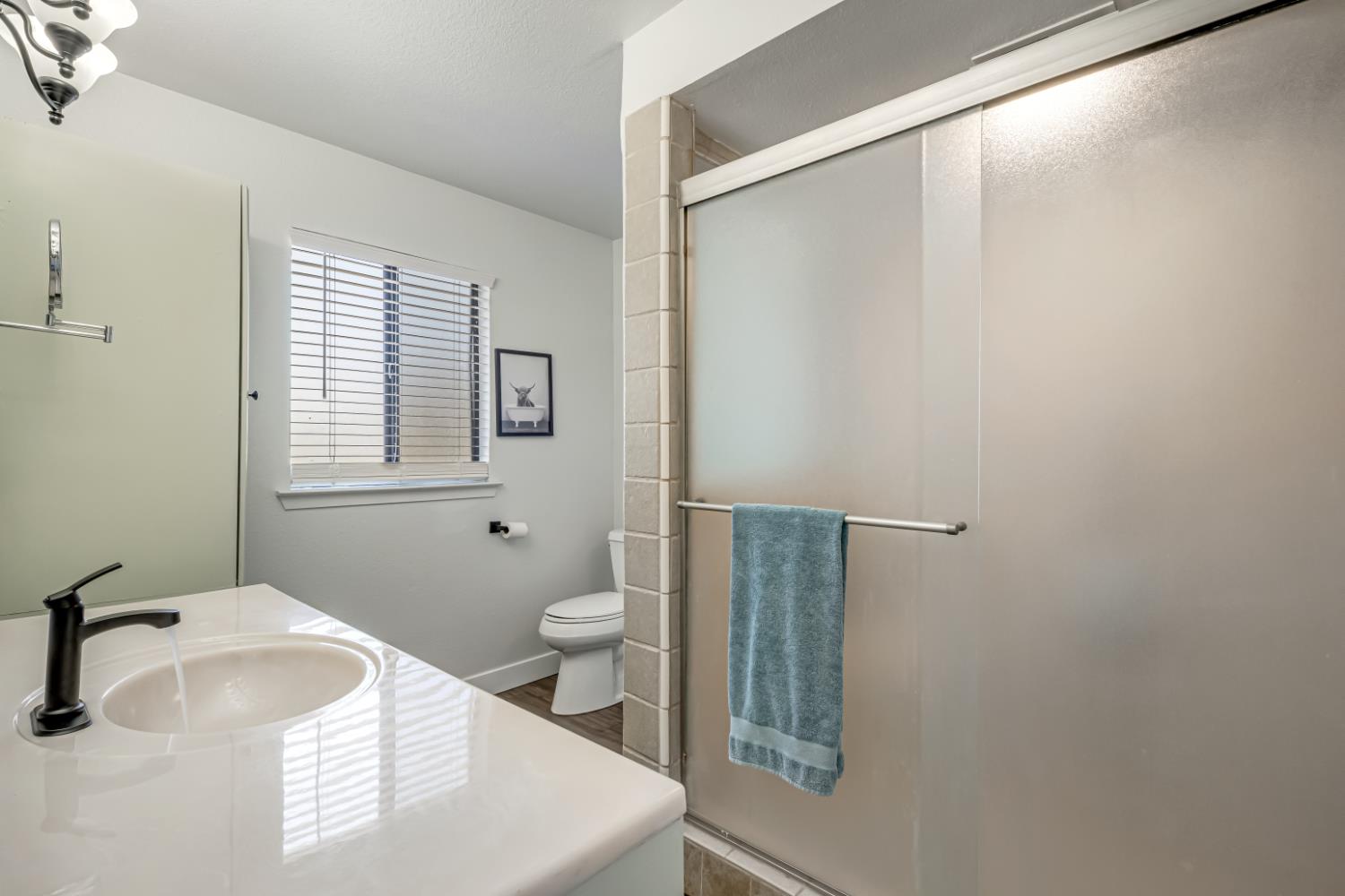 3575 Sunnyside Ave, Clovis, CA 93611