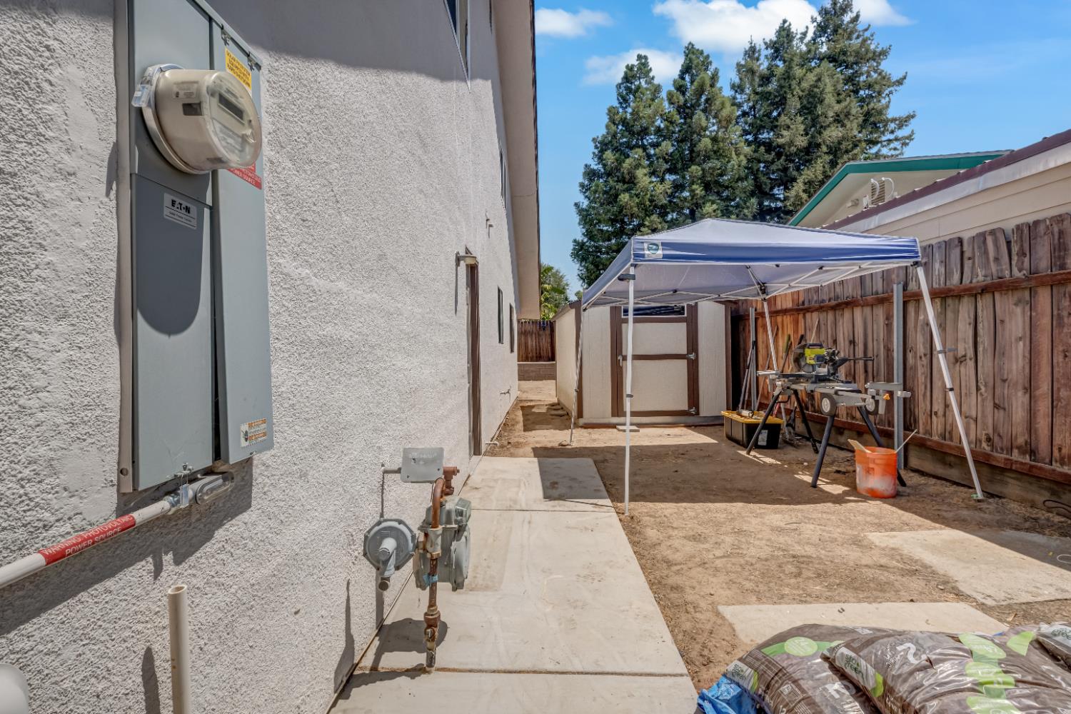 3575 Sunnyside Ave, Clovis, CA 93611
