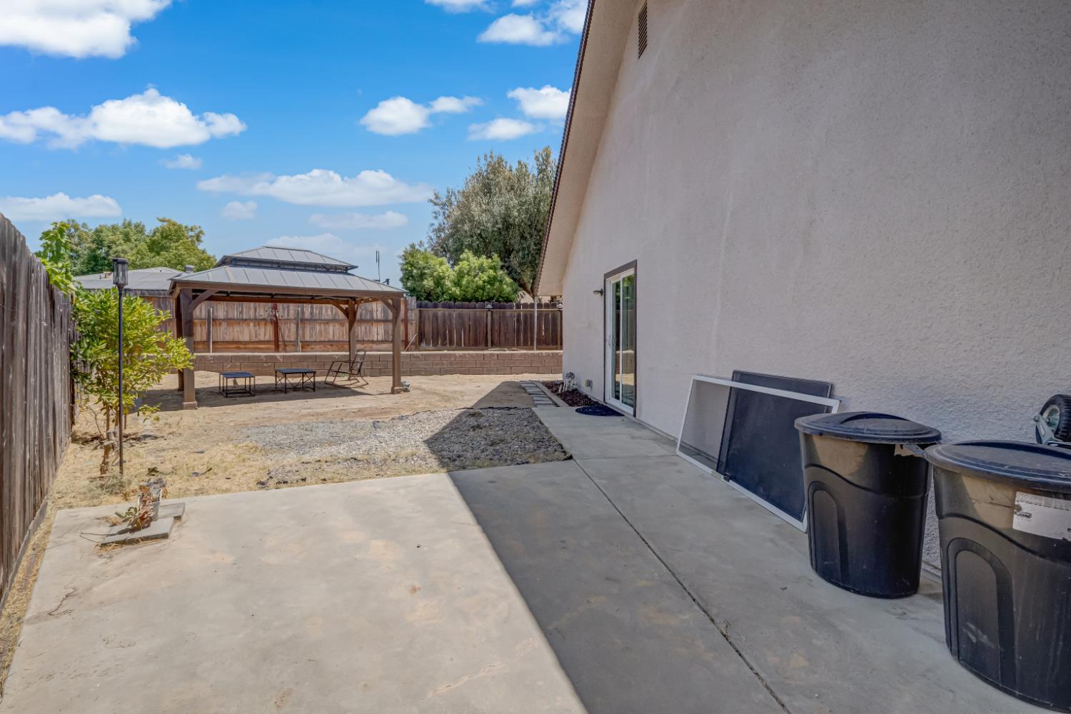 3575 Sunnyside Ave, Clovis, CA 93611