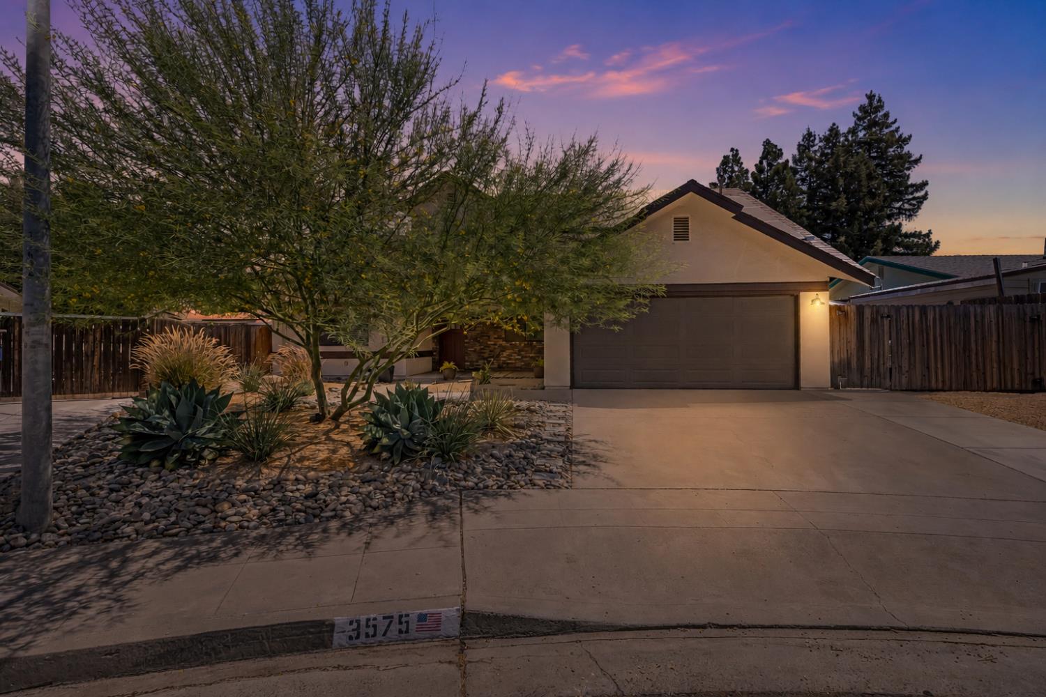 3575 Sunnyside Ave, Clovis, CA 93611