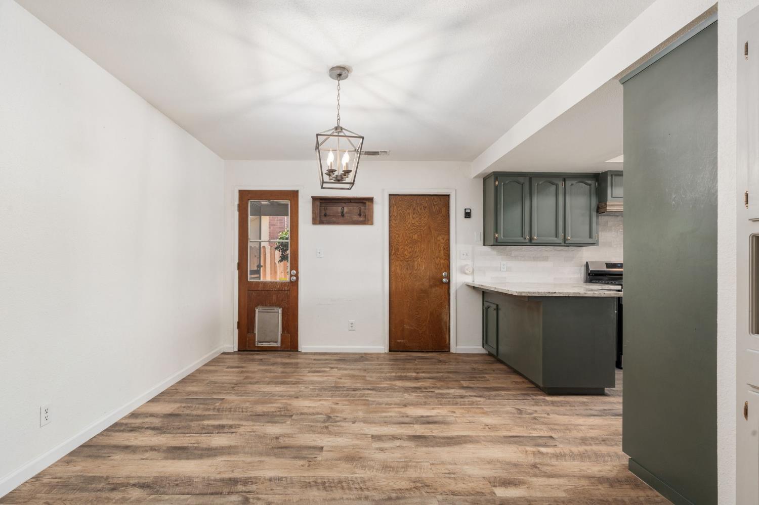 2212 Goldridge St, Selma, CA 93662