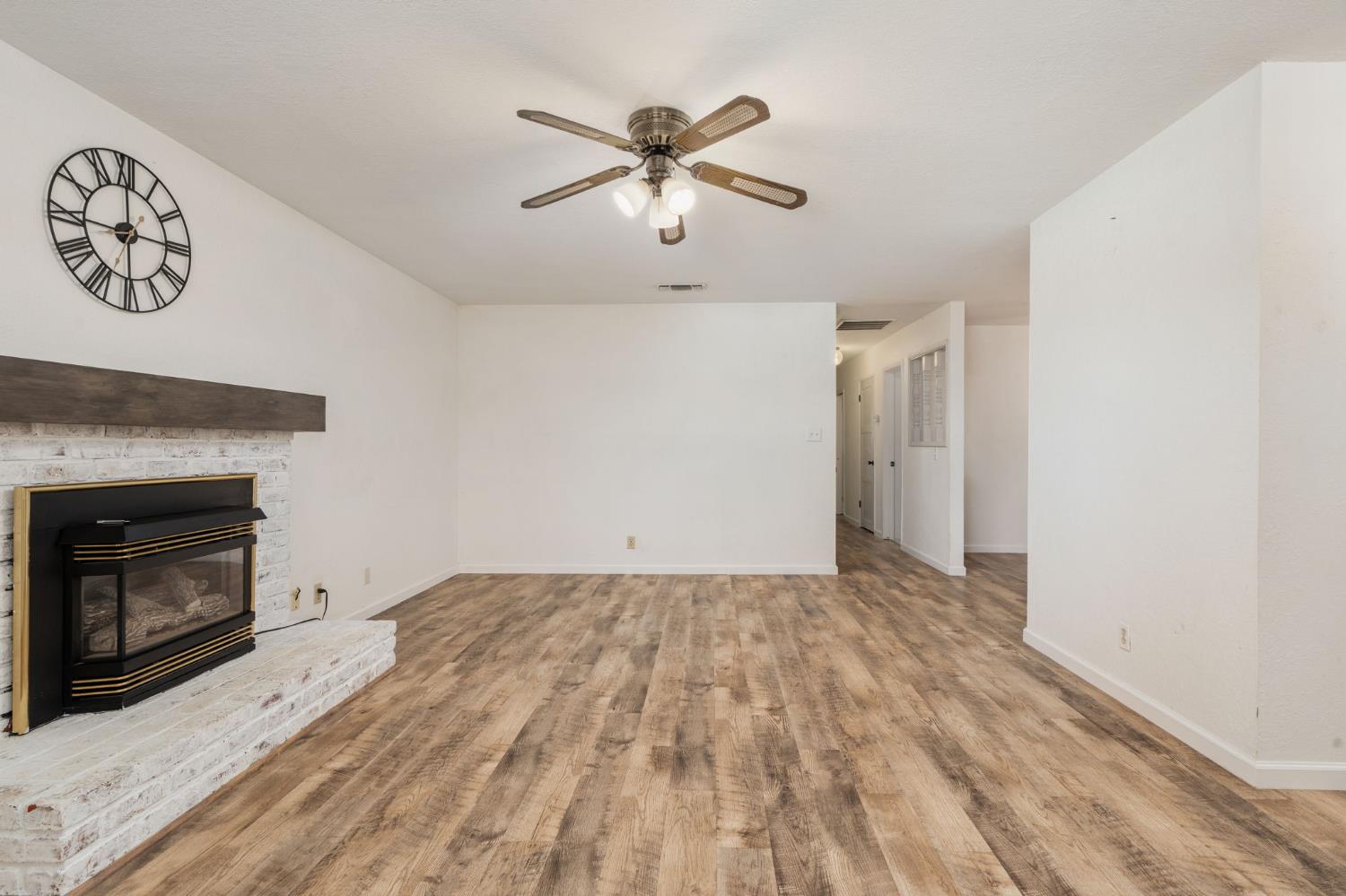 2212 Goldridge St, Selma, CA 93662