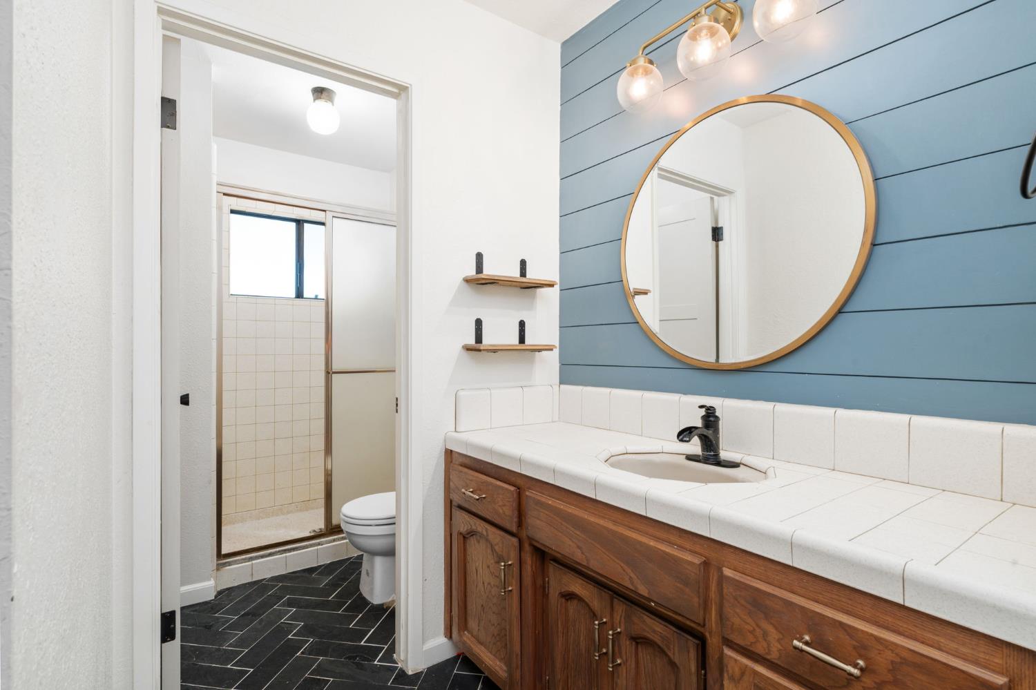 2212 Goldridge St, Selma, CA 93662
