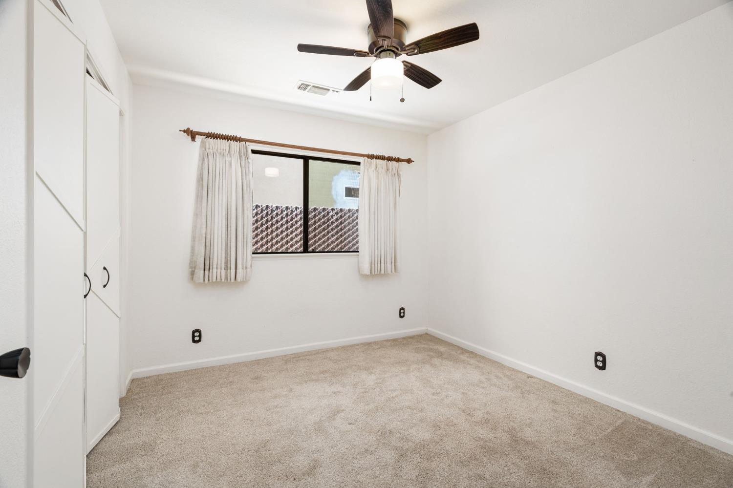 2212 Goldridge St, Selma, CA 93662