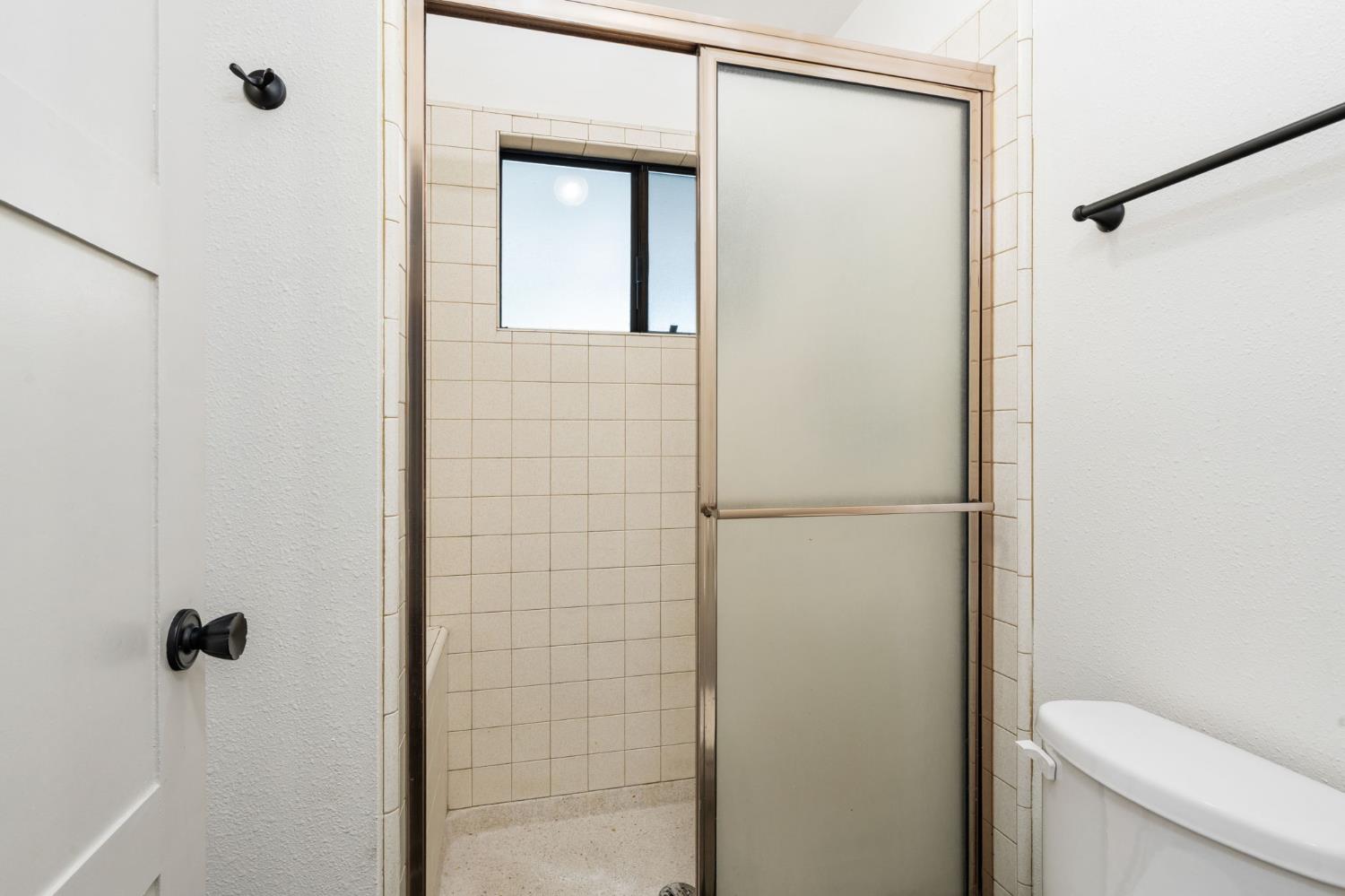 2212 Goldridge St, Selma, CA 93662