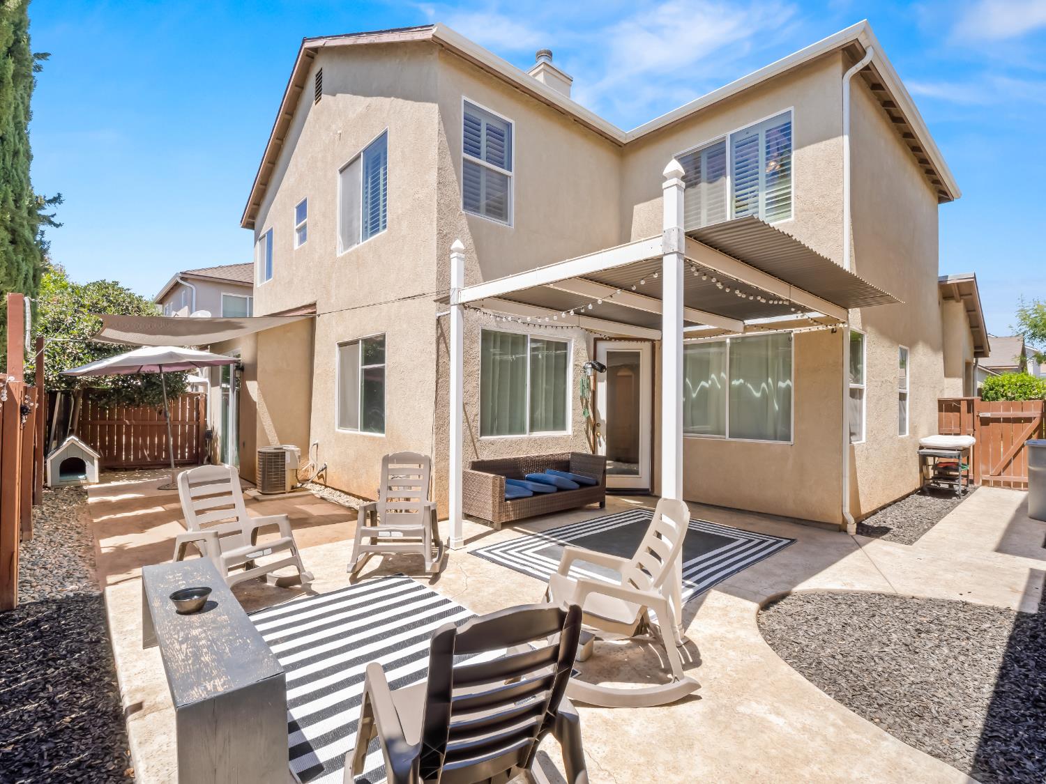732 W Tivoli Ln, Clovis, CA 93619