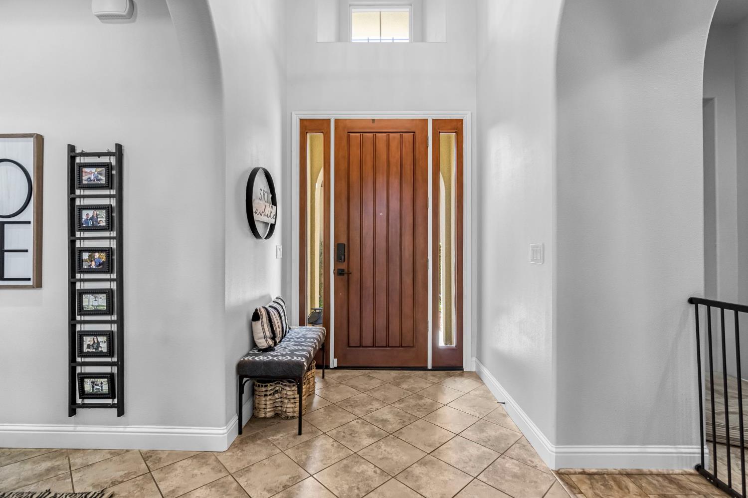 4096 N Newport Bay, Clovis, CA 93619
