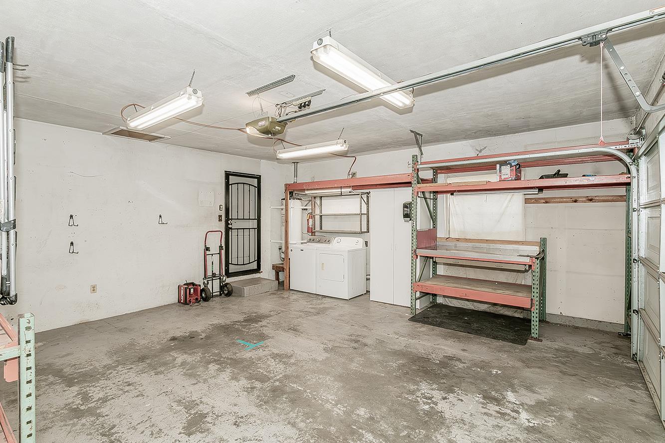 2014 N Kensington Way, Hanford, CA 93230