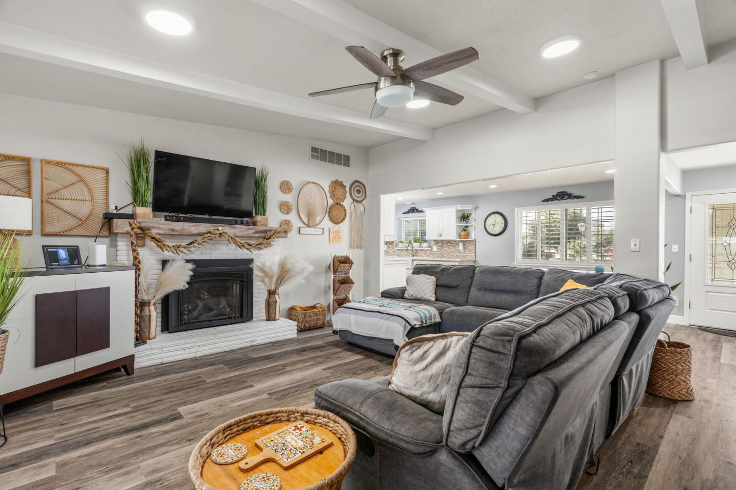 720 E Adams Ave, Fowler, CA 93625