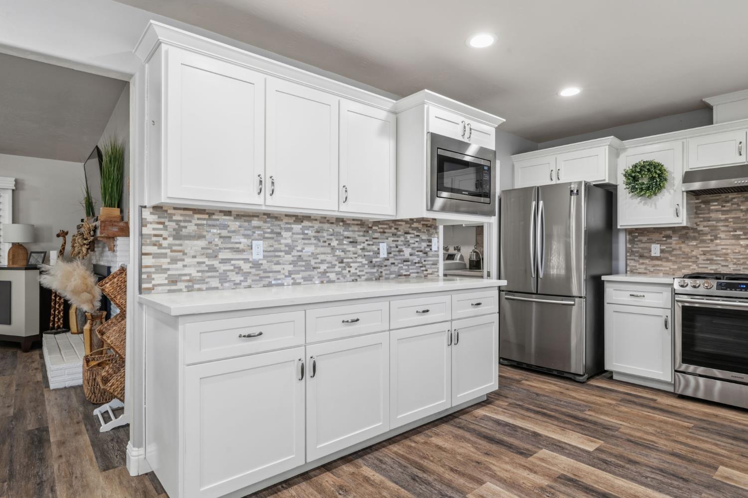 720 E Adams Ave, Fowler, CA 93625