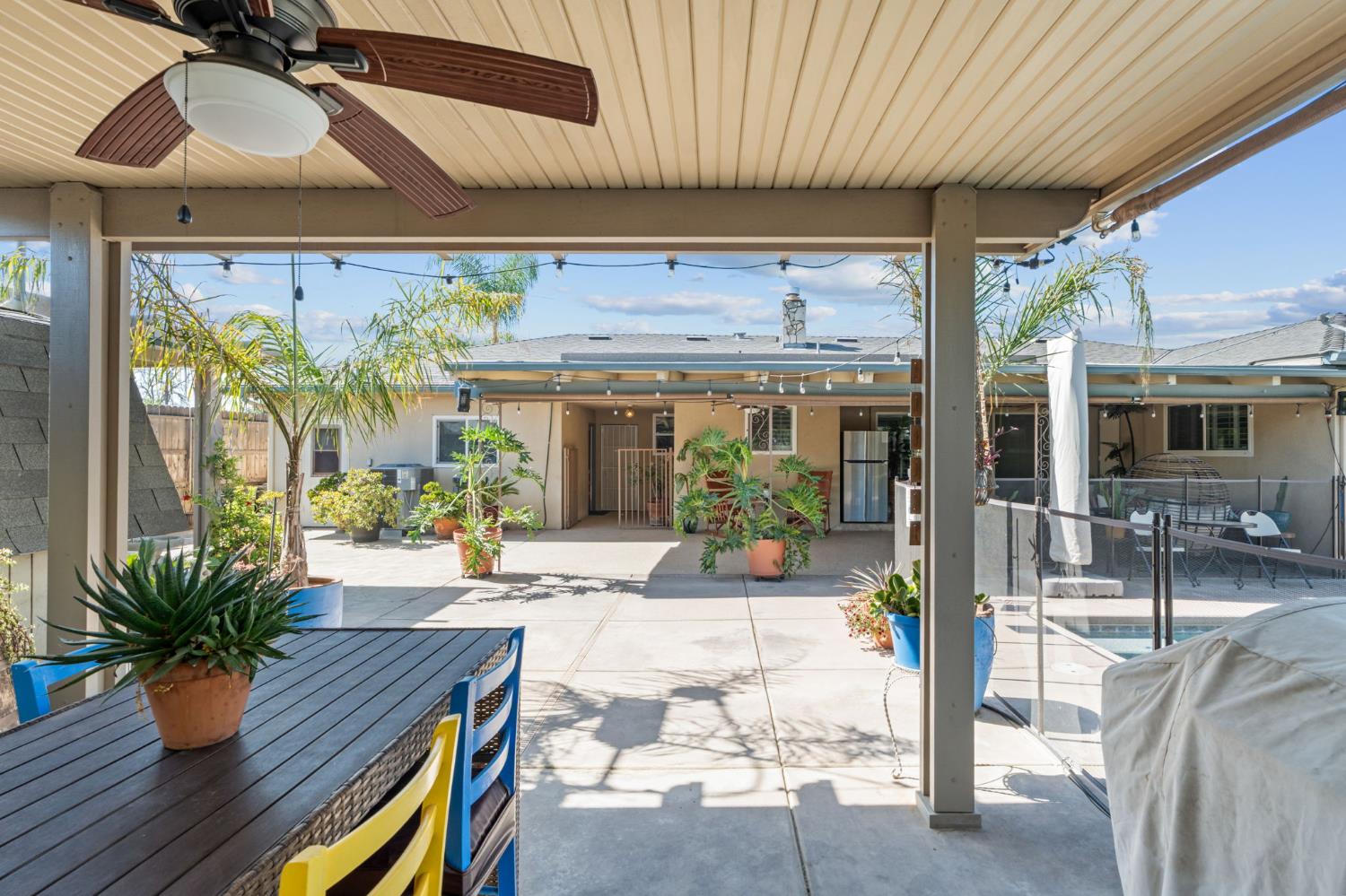 720 E Adams Ave, Fowler, CA 93625