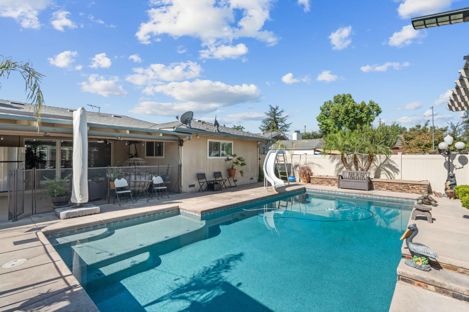 720 E Adams Ave, Fowler, CA 93625