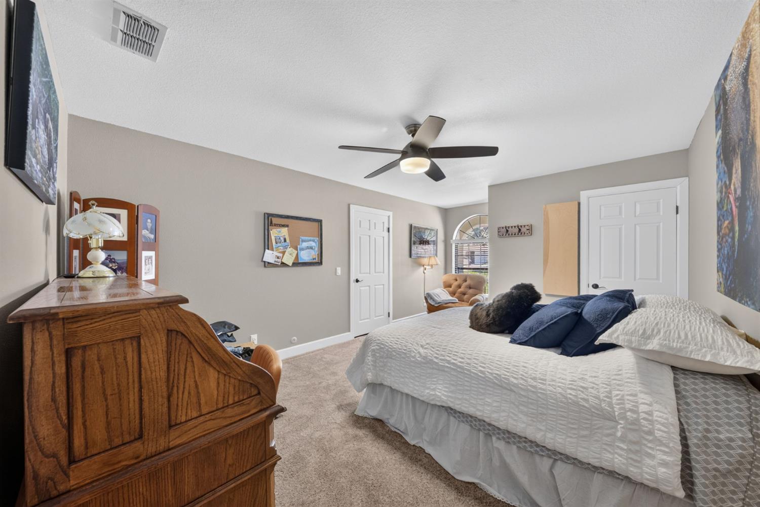 28 Seasons Ct, Madera, CA 93637