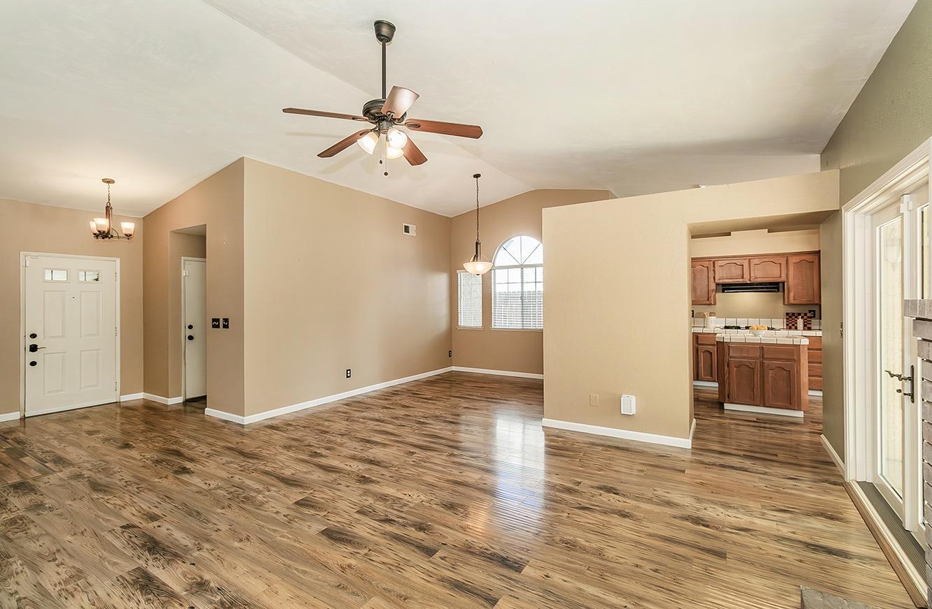 6155 N Haslam Ave, Fresno, CA 93711